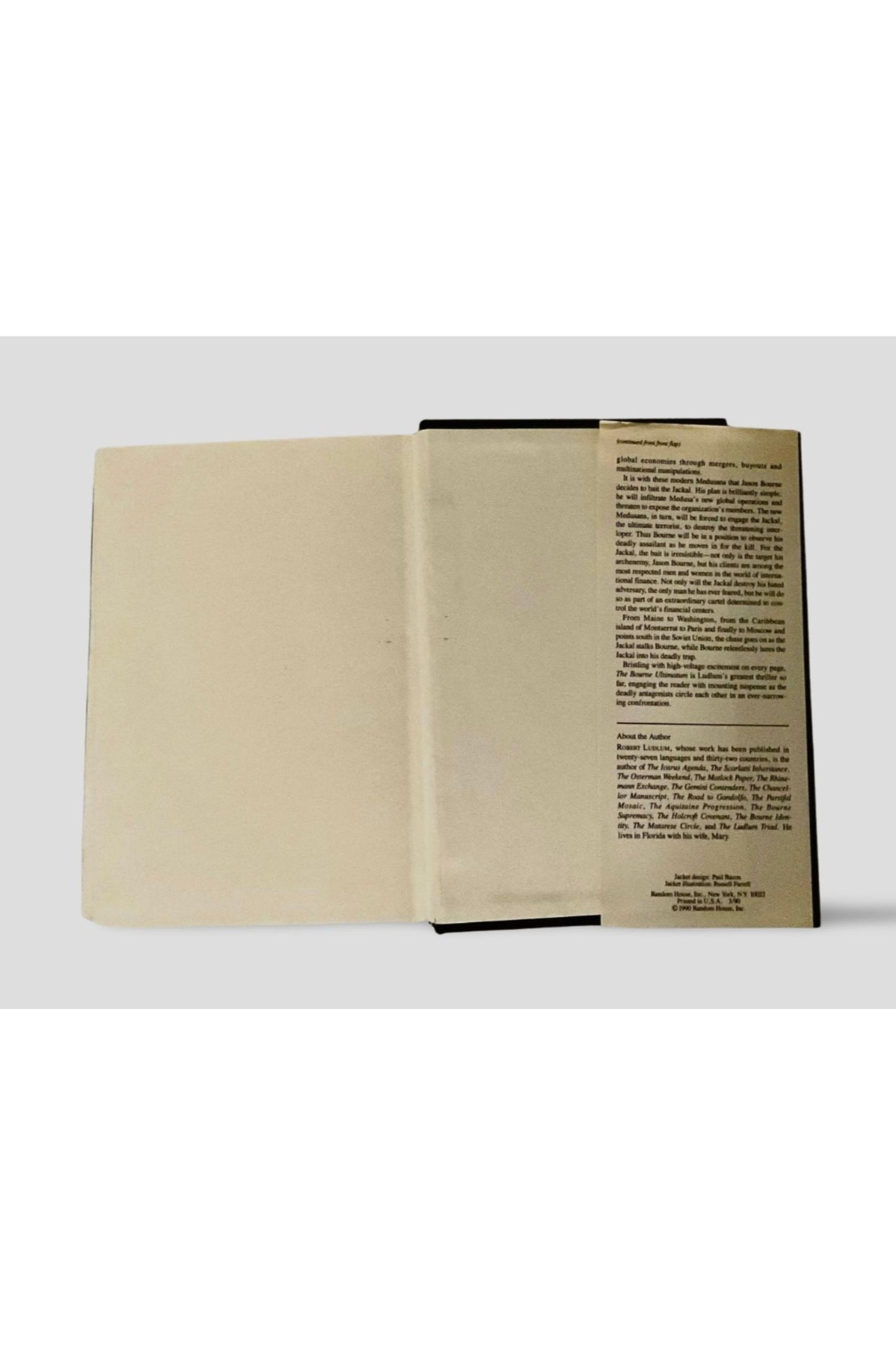 The Bourne Ultimatum 1990 First Edition HCDJ